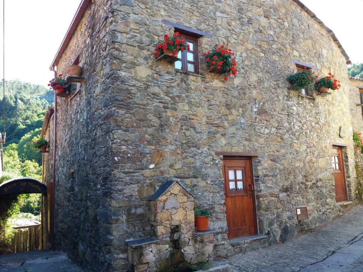 Casinha Do Mexico * Gondramaz